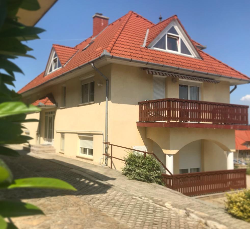 Voyage Apartments Hévíz Buitenkant foto